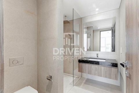 Villa in Jumeirah Park, Dubai 5 bedrooms, 696.12 sq.m. № 135435 - photo 14