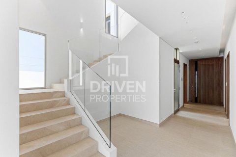 Villa in Jumeirah Park, Dubai 5 bedrooms, 696.12 sq.m. № 135435 - photo 9