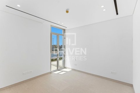 Villa in Jumeirah Park, Dubai 5 bedrooms, 696.12 sq.m. № 135435 - photo 7