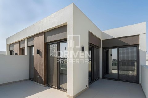 Townhouse in Tilal Al Ghaf, Dubai 4 bedrooms, 218.97 sq.m. № 135432 - photo 15