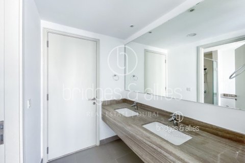 Снять в аренду виллу в Дубай Хилс Эстейт, Дубай: 4 спальни, 202м², № 90156 - фото 17