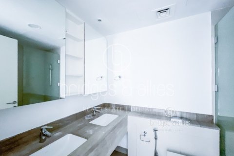 Снять в аренду виллу в Дубай Хилс Эстейт, Дубай: 4 спальни, 202м², № 90156 - фото 16