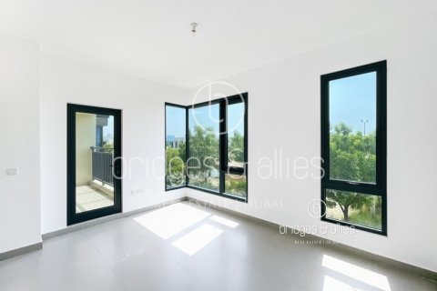 Снять в аренду виллу в Дубай Хилс Эстейт, Дубай: 4 спальни, 202м², № 90156 - фото 12