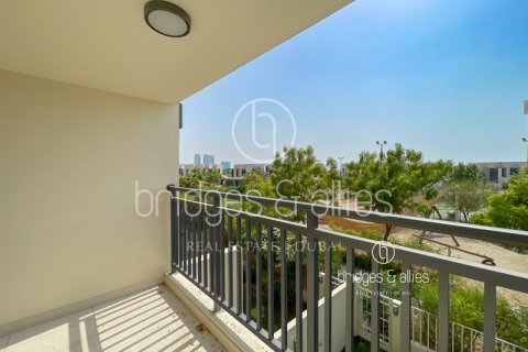 Вилла в Дубай Хилс Эстейт, Дубай, 4 спальни, 202м², № 90156