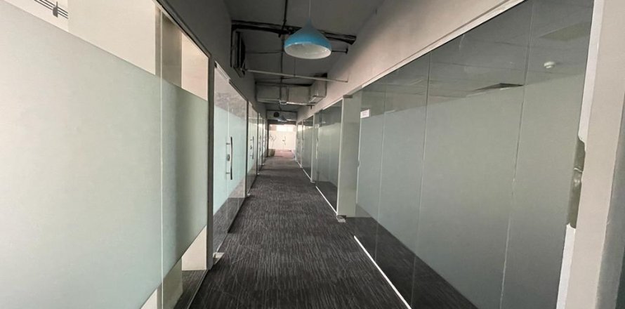 Oficina en Al Quoz Industrial Area, Al Quoz, Dubai, 7427.1 m², № 781