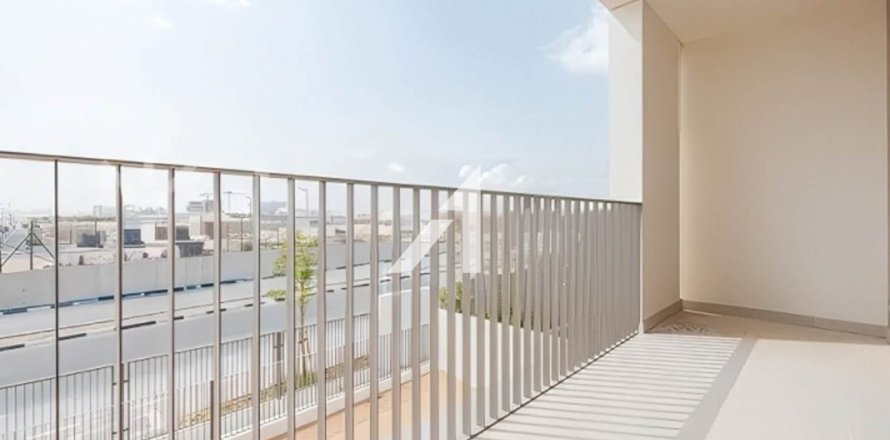 Villa in Al Furjan, Dubai 4 bedrooms, 360 sq.m. № 99755