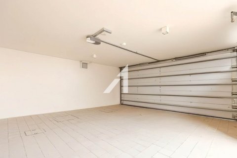 Villa in Al Furjan, Dubai 4 bedrooms, 360 sq.m. № 99755 - photo 3