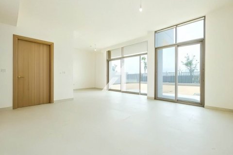 Villa in Al Furjan, Dubai 4 bedrooms, 360 sq.m. № 99755 - photo 18