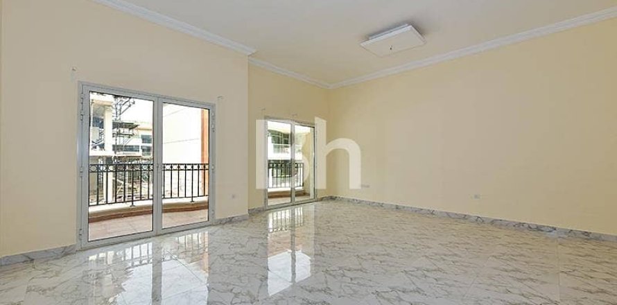 Таунхаус в Джумейра Вилладж Серкл, Дубай, 4 спальни, 231м², № 58624