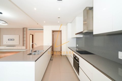 Apartamento en Al Wasl, Dubai, 3 dormitorios, 204 m², № 137609 - foto 3