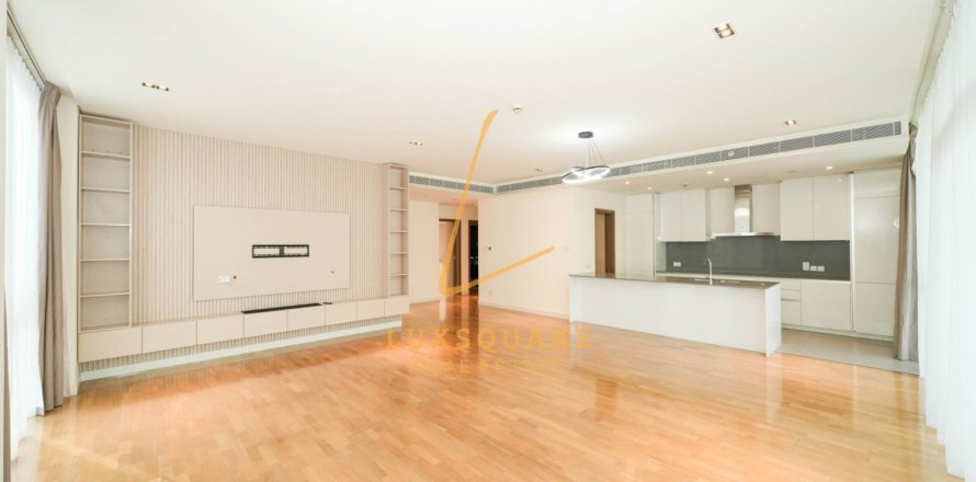 Apartamento en Al Wasl, Dubai, 3 dormitorios, 204 m², № 137609