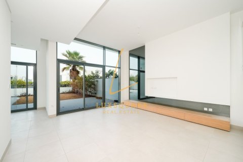 Villa in Al Furjan, Dubai 4 bedrooms, 360 sq.m. № 137605 - photo 6