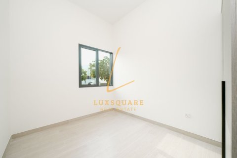 Villa in Al Furjan, Dubai 4 bedrooms, 360 sq.m. № 137605 - photo 17