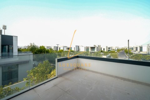 Villa in Al Furjan, Dubai 4 bedrooms, 360 sq.m. № 137605 - photo 27