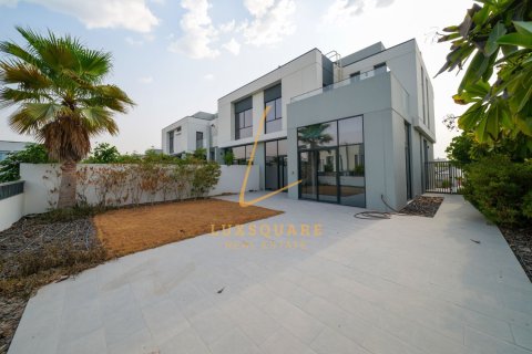 Villa in Al Furjan, Dubai 4 bedrooms, 360 sq.m. № 137605 - photo 26