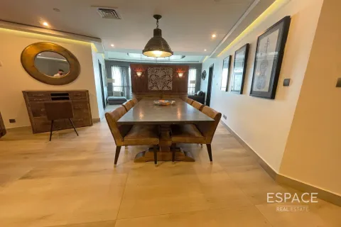 Apartment in Dubai Marina, Dubai 2 bedrooms, 172 sq.m. № 61665 - photo 8