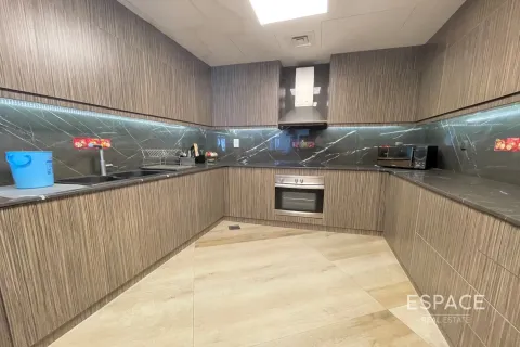 Apartment in Dubai Marina, Dubai 2 bedrooms, 172 sq.m. № 61665 - photo 9