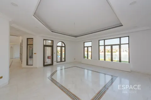 Villa in Palm Jumeirah, Dubai 5 bedrooms, 650 sq.m. № 61661 - photo 9