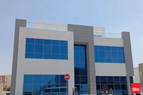 Tienda en Dubai, 1401.8 m², № 52221 - foto 1