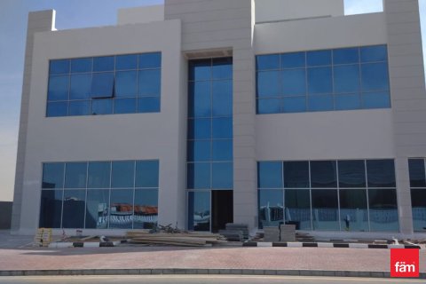 Tienda en Dubai, 1401.8 m², № 52221 - foto 2