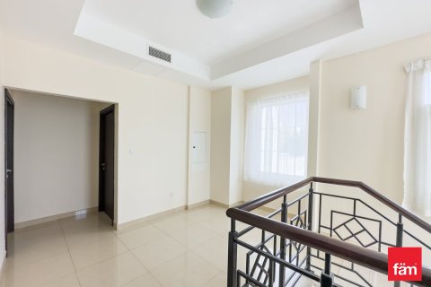 Villa in Dubai 3 bedrooms, 583.3 sq.m. № 52219 - photo 11