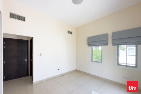 Villa in Dubai 3 bedrooms, 583.3 sq.m. № 52219 - photo 10