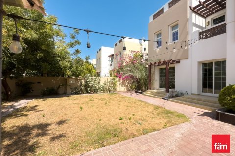 Villa in Dubai 3 bedrooms, 583.3 sq.m. № 52219 - photo 20