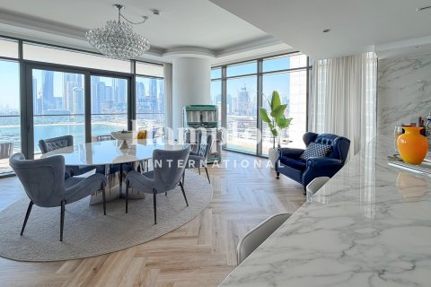 Снять в аренду квартиру в Dubai Harbour, Дубай: 3 спальни, 163.17018405м², № 111511 - фото 2