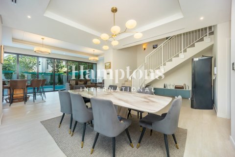 Снять в аренду виллу в DAMAC Hills (Akoya by DAMAC), Дубай: 4 спальни, 320.23664100м², № 111508 - фото 19