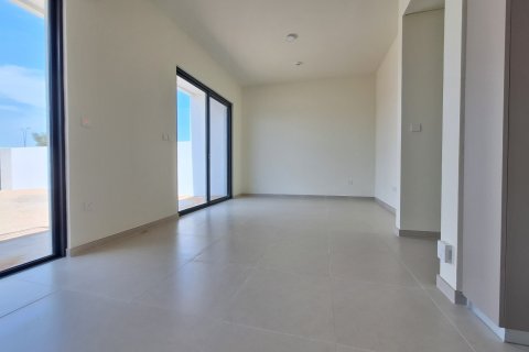 Снять в аренду виллу в Dubai South (Dubai World Central), Дубай: 3 спальни, 151.04912964м², № 111513 - фото 10
