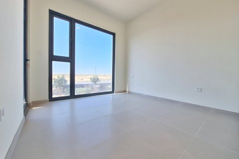 Снять в аренду виллу в Dubai South (Dubai World Central), Дубай: 3 спальни, 151.04912964м², № 111513 - фото 19