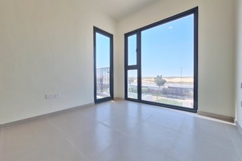 Снять в аренду виллу в Dubai South (Dubai World Central), Дубай: 3 спальни, 151.04912964м², № 111513 - фото 9