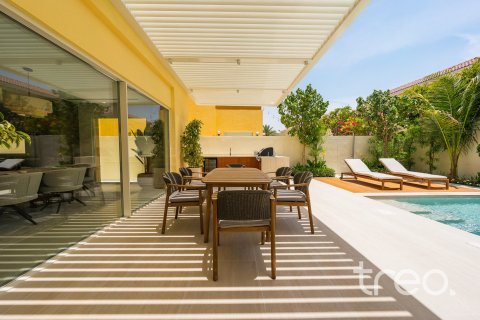 Villa in Jumeirah Park, Dubai 4 bedrooms, 327.67 sq.m. № 119339 - photo 29