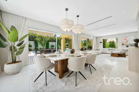 Villa in Jumeirah Park, Dubai 4 bedrooms, 327.67 sq.m. № 119339 - photo 9