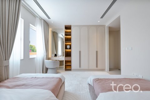 Villa in Jumeirah Park, Dubai 4 bedrooms, 327.67 sq.m. № 119339 - photo 22