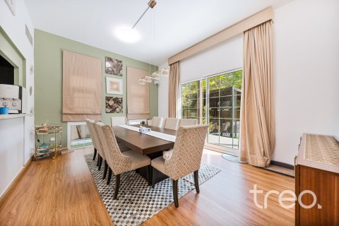 Villa en Rahat, Mudon, Dubai, 5 dormitorios, 529.55 m², № 119342 - foto 9