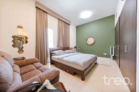 Villa en Rahat, Mudon, Dubai, 5 dormitorios, 529.55 m², № 119342 - foto 26