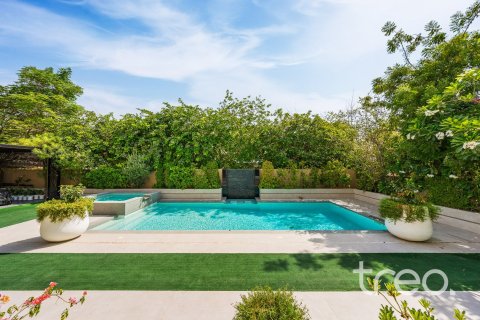 Villa en Rahat, Mudon, Dubai, 5 dormitorios, 529.55 m², № 119342 - foto 3