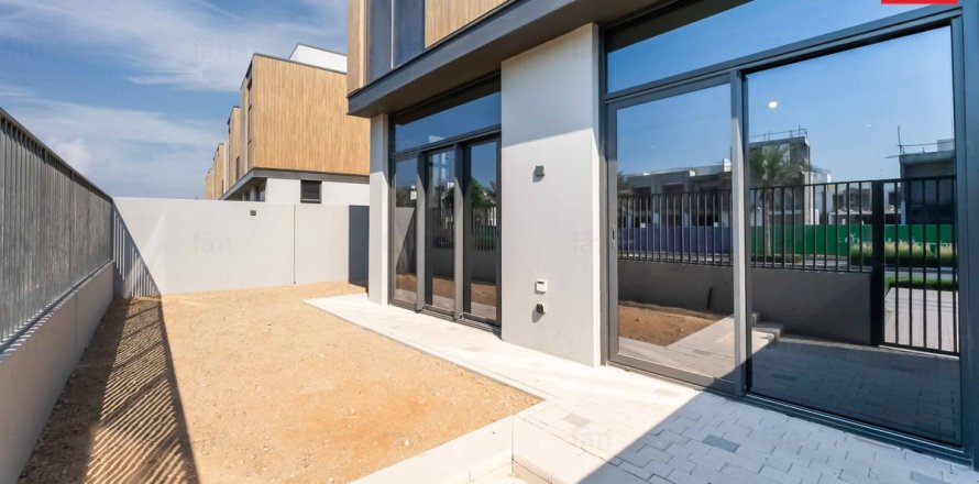 Apartment in Dubai 4 bedrooms, 253.3 sq.m. № 60375