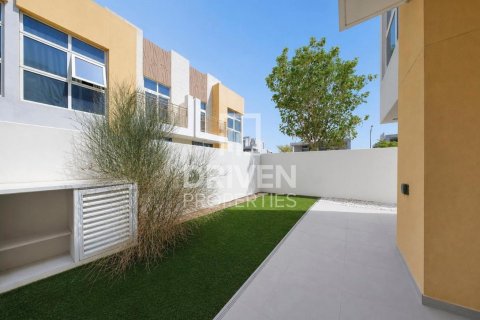 Townhouse in Dubai 3 bedrooms, 142.23 sq.m. № 142531 - photo 18