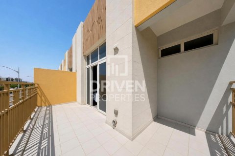 Townhouse in Dubai 3 bedrooms, 142.23 sq.m. № 142531 - photo 25