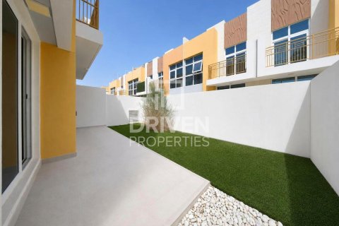 Townhouse in Dubai 3 bedrooms, 142.23 sq.m. № 142531 - photo 16