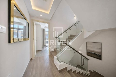 Townhouse in Dubai 3 bedrooms, 142.23 sq.m. № 142531 - photo 13