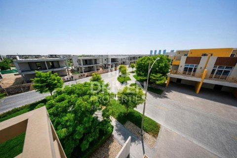 Townhouse in Dubai 3 bedrooms, 142.23 sq.m. № 142531 - photo 22