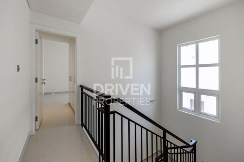 Townhouse in Dubai 3 bedrooms, 174.84 sq.m. № 142540 - photo 16