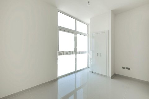 Townhouse in Dubai 3 bedrooms, 174.84 sq.m. № 142540 - photo 7
