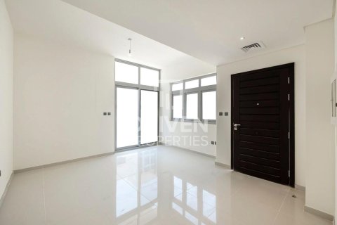 Townhouse in Dubai 3 bedrooms, 174.84 sq.m. № 142540