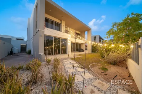 Villa in Dubai Hills Estate, Dubai 5 bedrooms, 398 sq.m. № 122520
