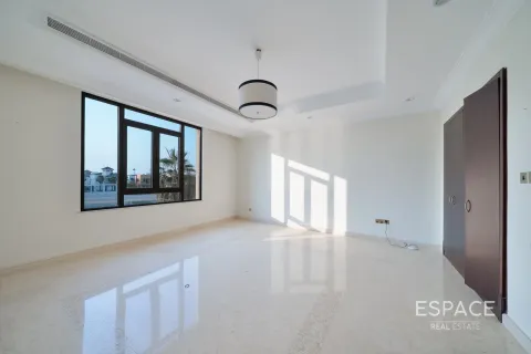 Купить виллу в Пальме Джумейре, Дубай: 6 спален, 650м², № 122517 - фото 5