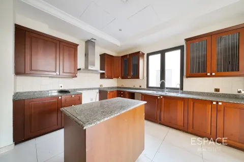 Купить виллу в Пальме Джумейре, Дубай: 6 спален, 650м², № 122517 - фото 16